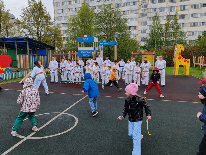 Физкультурные занятия на свежем воздухе Физкультурные занятия на свежем воздухе.